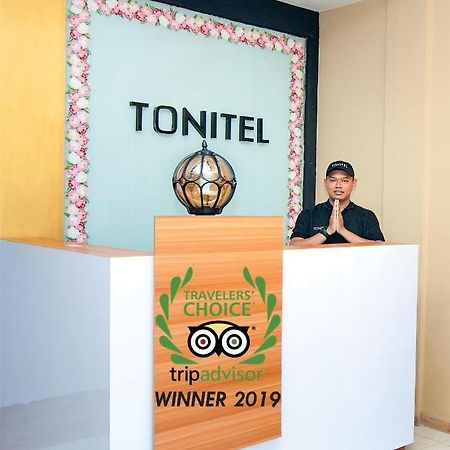Tonitel Hotel Malioboro Jogjacarta Exterior foto